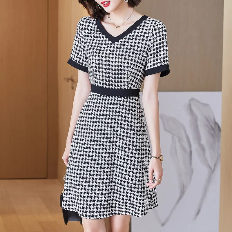 Plus Size Houndstooth V Neck Work Dress