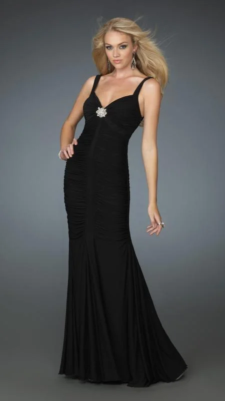 La Femme - 14555 Sleeveless Ruched Sweetheart Fitted Evening Dress