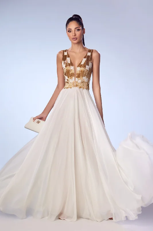 Beaded bodice sleeveless mousseline gown