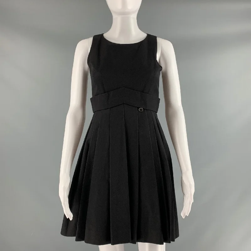 CHANEL Size 2 Black Cotton Pleated Sleeveless Dress