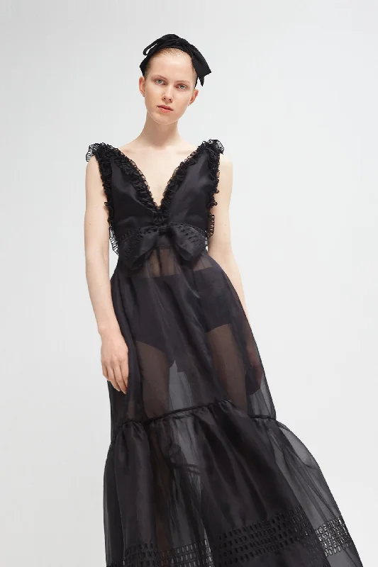 Deep V bodice silk organza dress