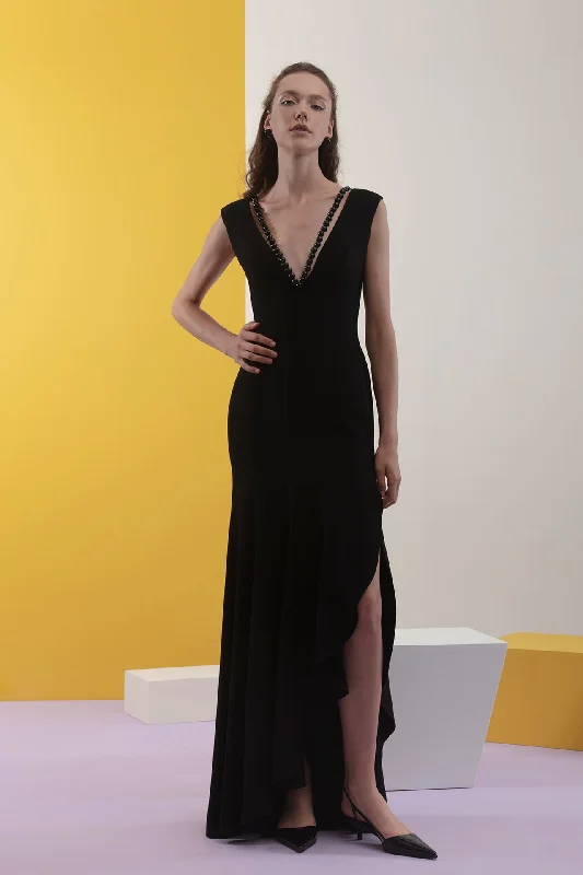 Deep V neckline side slit crepe gown