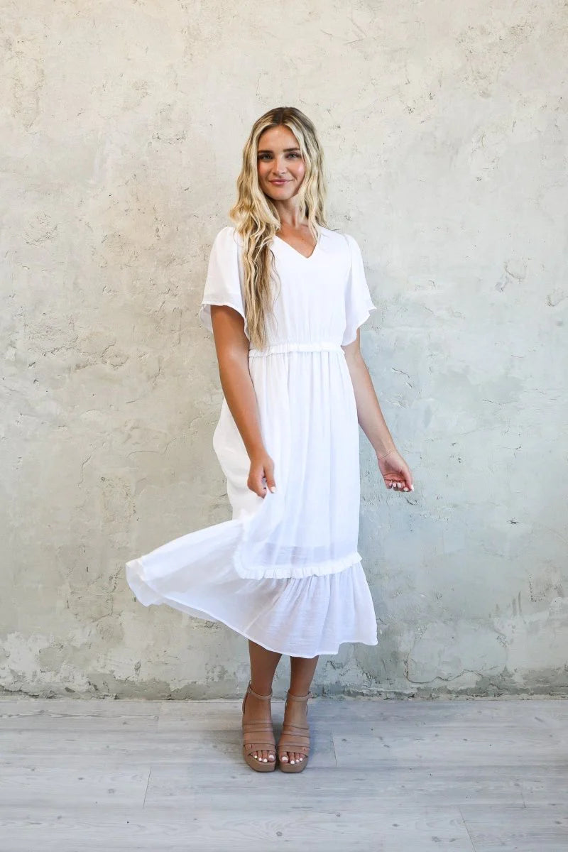 Tess Dress in White- Misses & Plus (S-4X)